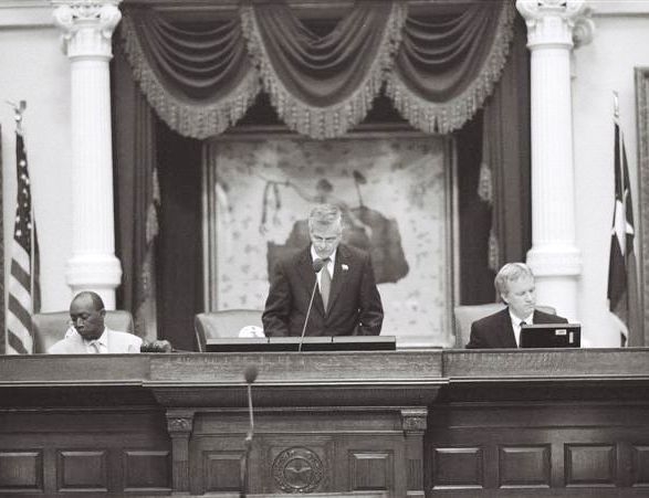 Speaker Pro Tem Sylvester Turner, Speaker of the House Tom Craddick and parliamentarian Terry Keel. 2007. Photo courtesy of Terry Keel