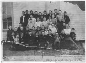 Schoolchildren in 1913 at Henrietta Public School